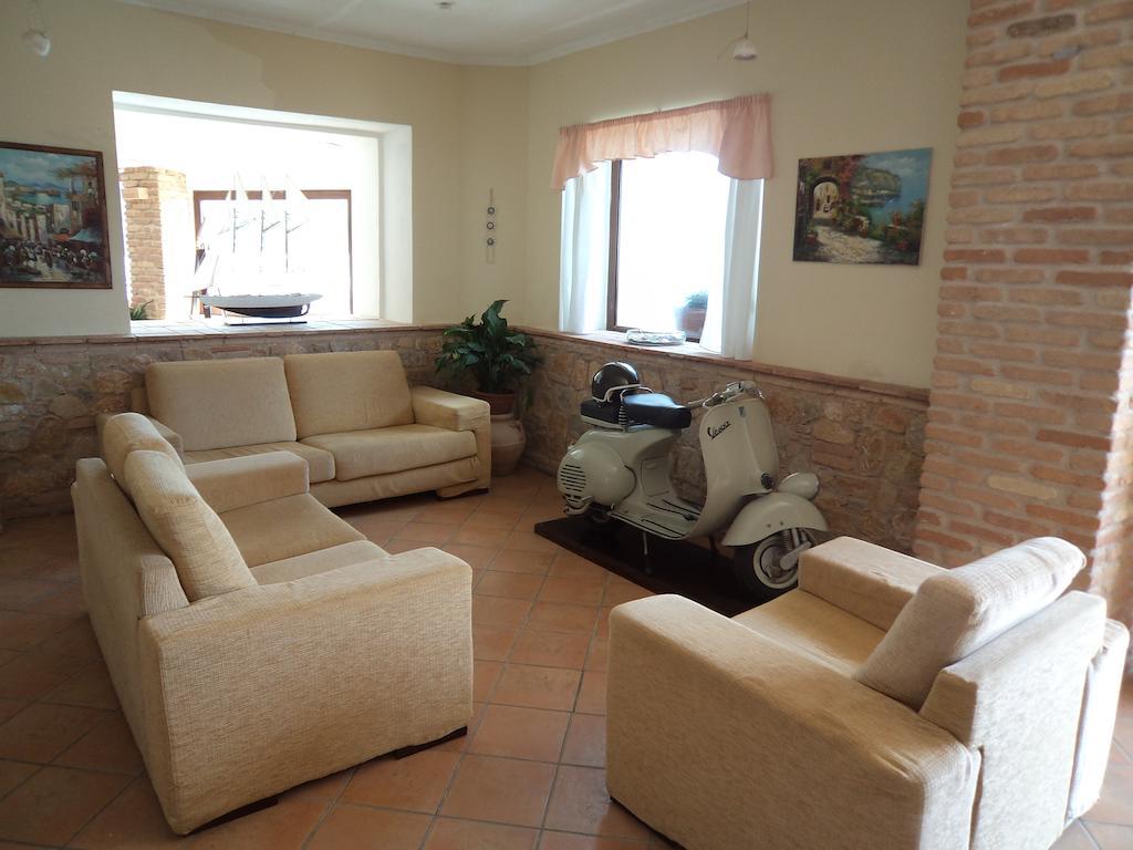 Albergo Tirreno Marina di Camerota Luaran gambar