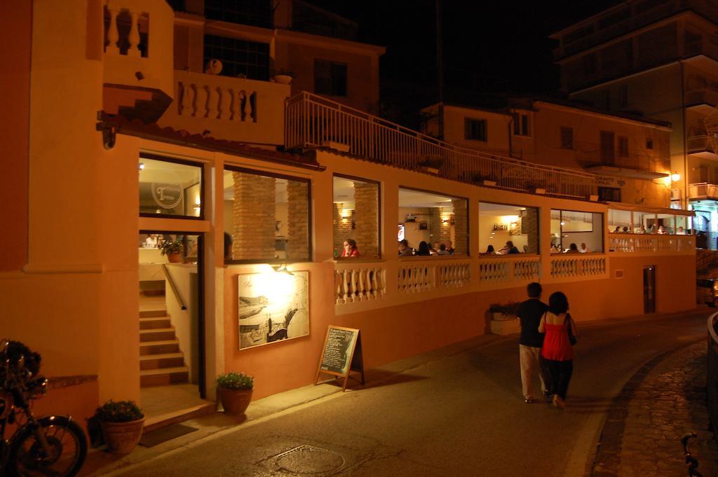Albergo Tirreno Marina di Camerota Luaran gambar