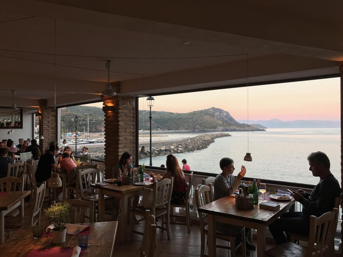 Albergo Tirreno Marina di Camerota Luaran gambar