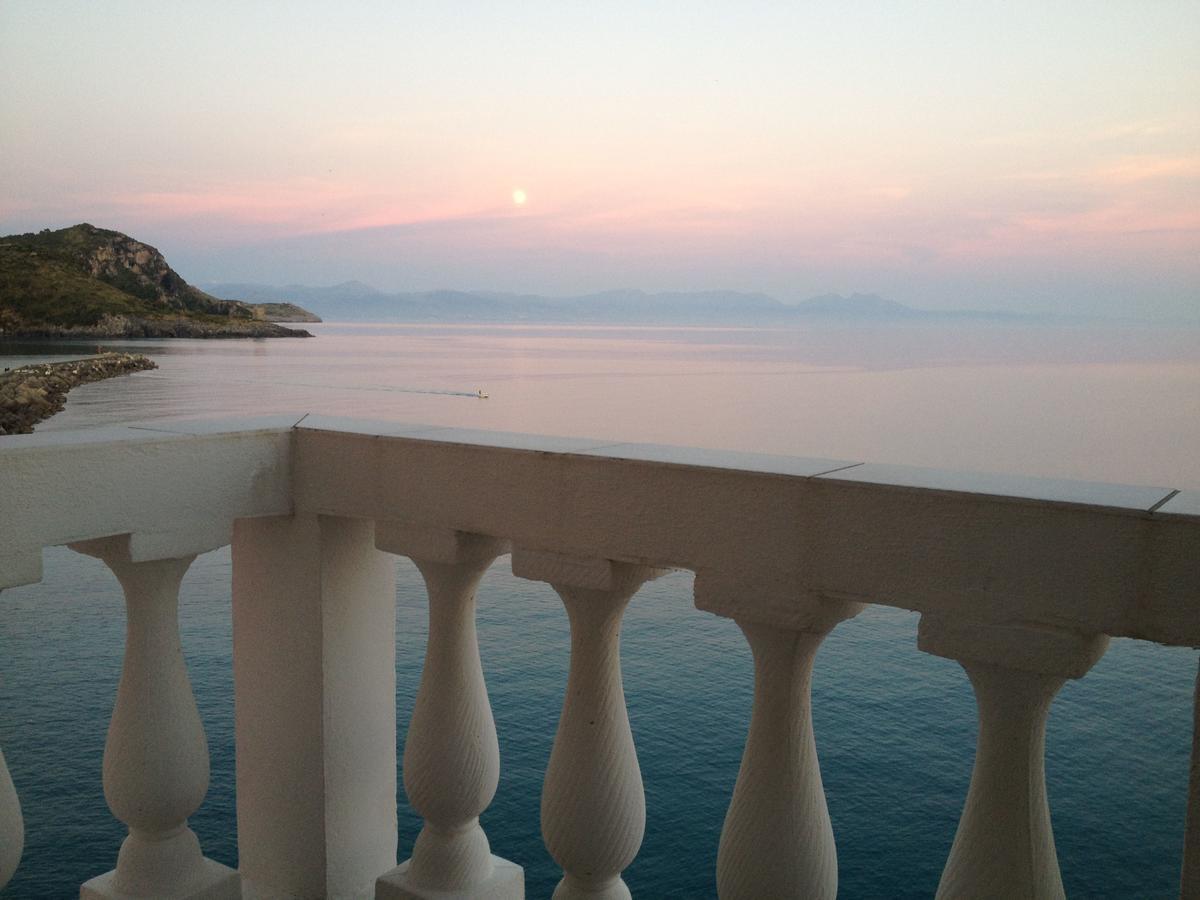 Albergo Tirreno Marina di Camerota Luaran gambar